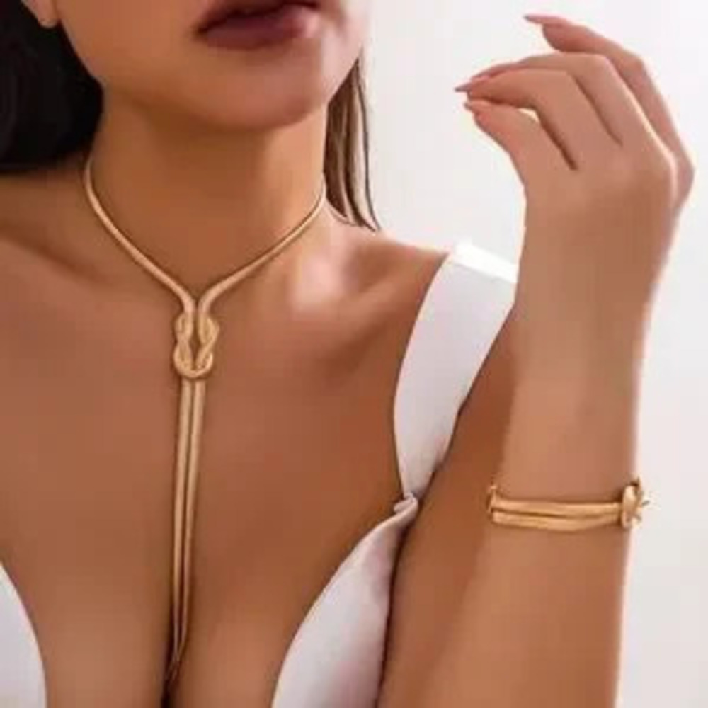 Gold Chic Lariat Necklace Matching Bracelet Set